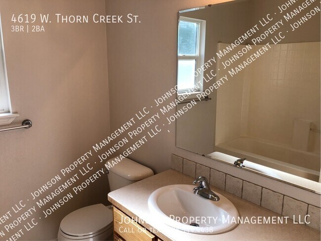 Building Photo - 4619 W Thorn Creek St