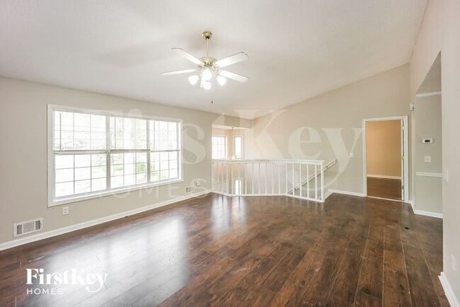 Building Photo - 390 Fox Meadow Dr