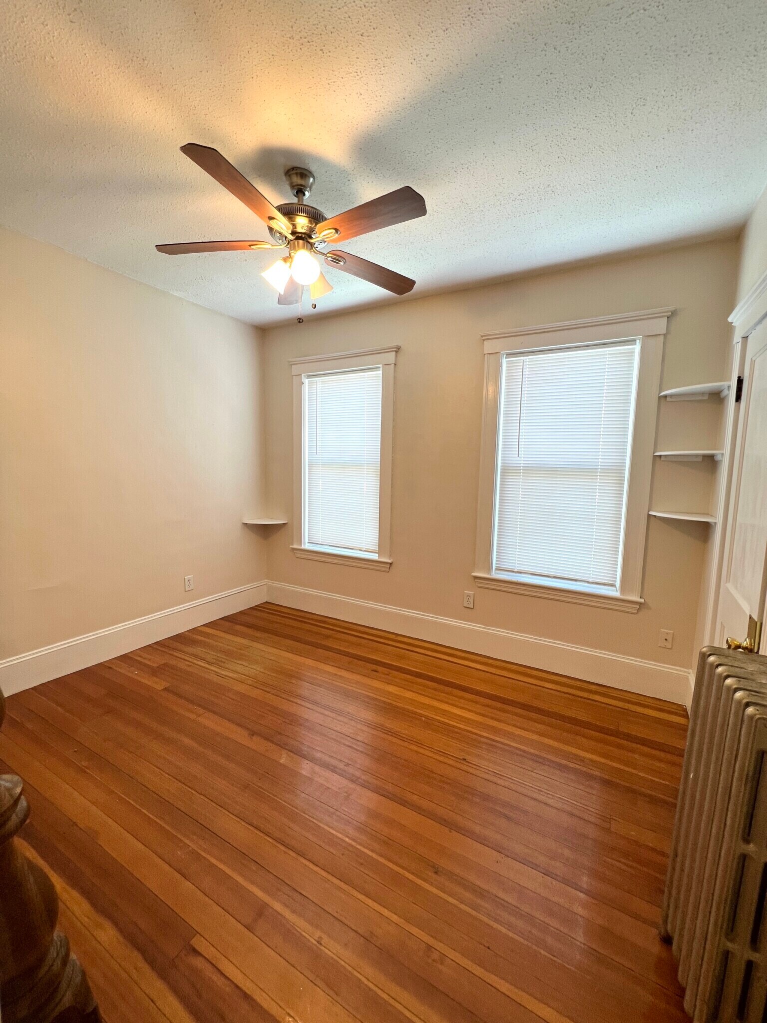 Building Photo - 224 Holland St