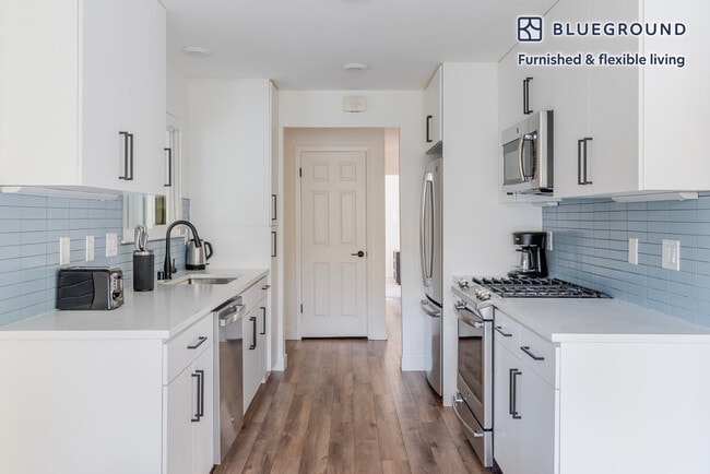 Building Photo - 20200 Lucille Ave