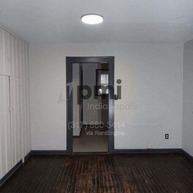 Building Photo - 1619 S Randolph St