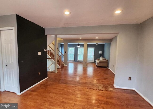 Building Photo - 13923 Middle Creek Pl