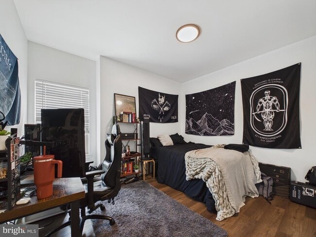 Building Photo - 256 N 32nd St