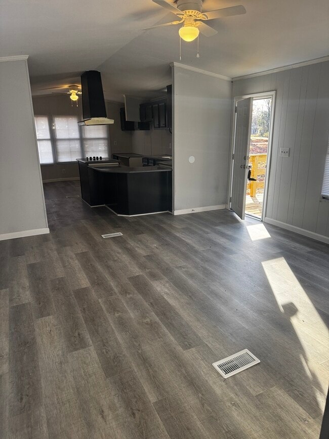 Building Photo - 518 Daugherty Rd