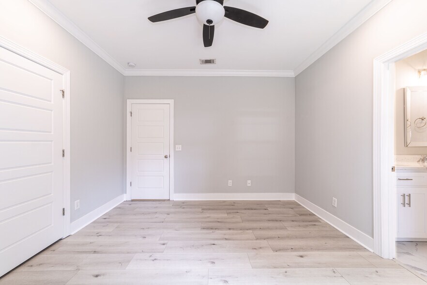 Building Photo - 155 Promenade Pl