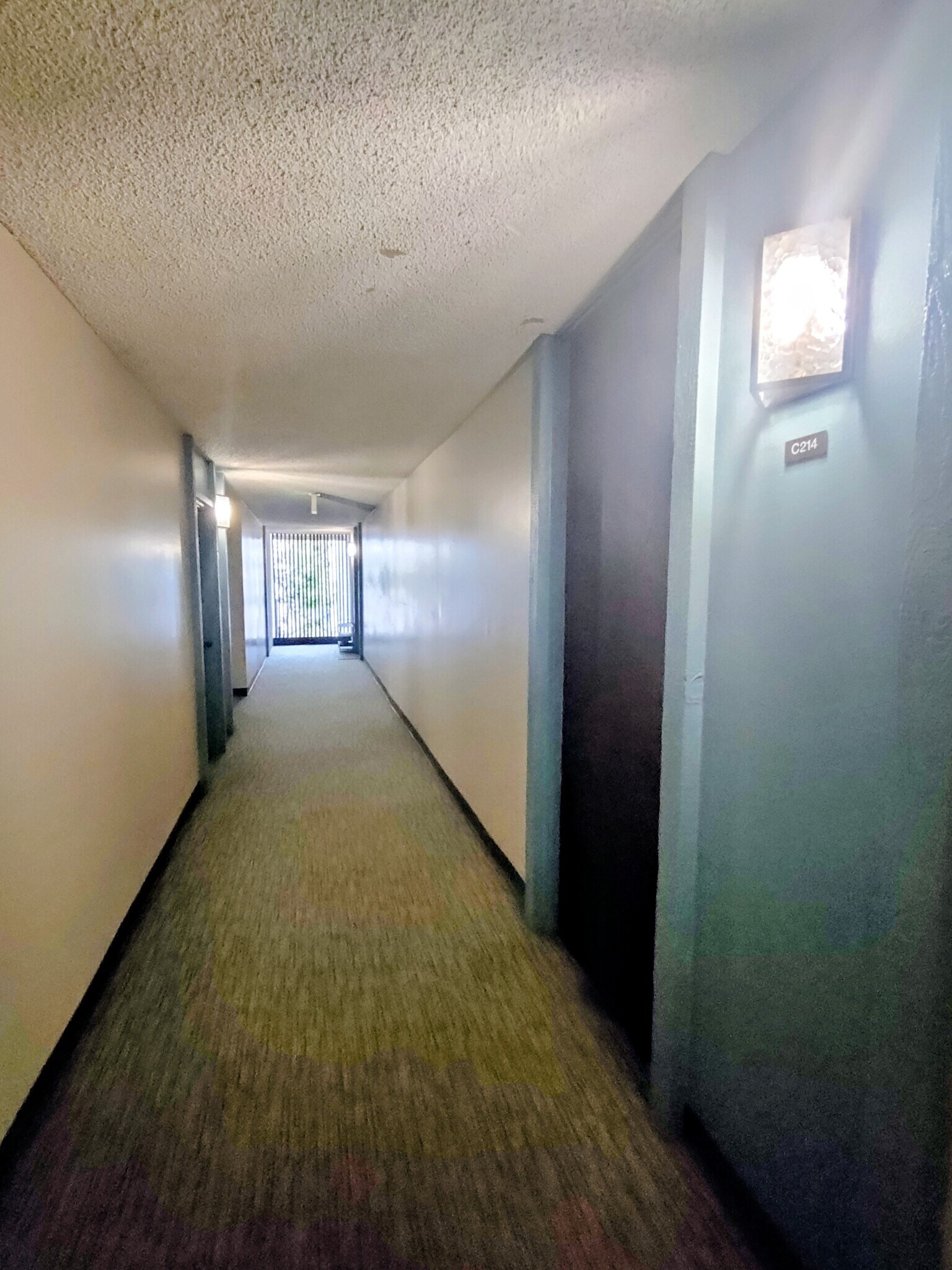 Building Photo - 5950 Canterbury Dr