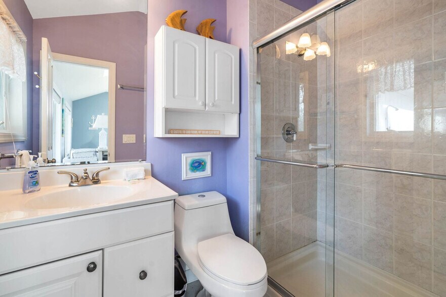 Building Photo - 18 Maryland Blvd