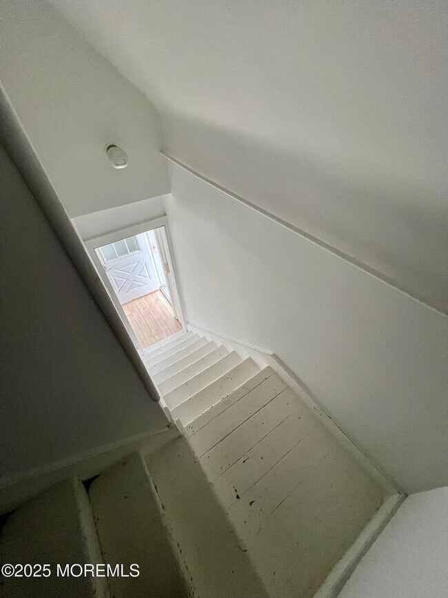 Building Photo - 74 Mt Hermon Way