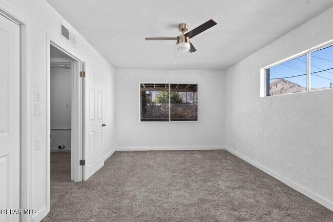 Building Photo - 3605 Taylor Ave