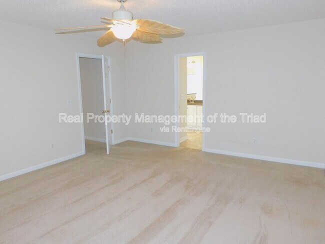 Building Photo - 4706 Ridge Fall Rd