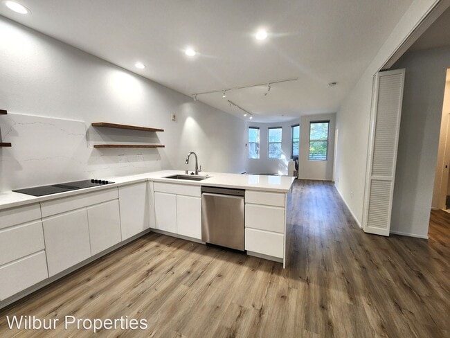 Building Photo - 2 br, 2 bath House - 436 High Street #203