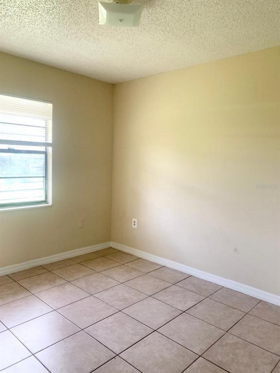Building Photo - 2484 Chestnut Woods Dr