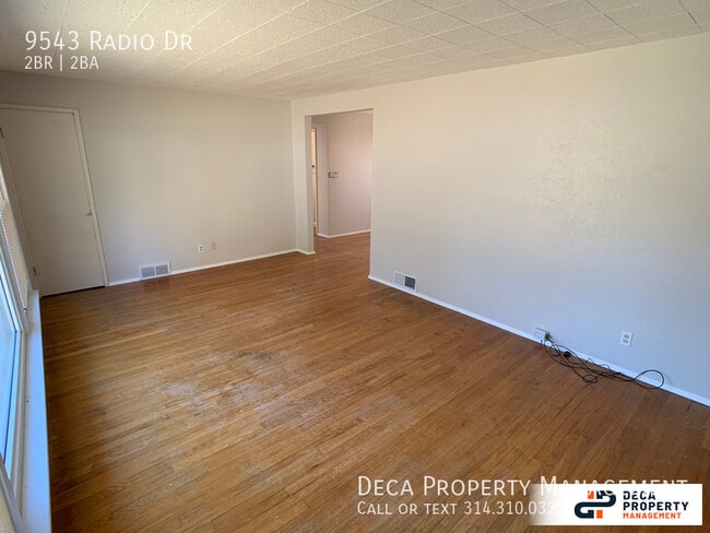 Building Photo - 2 Bedroom House