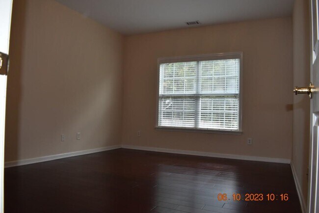 Building Photo - 2689 Heritage Oaks Cir