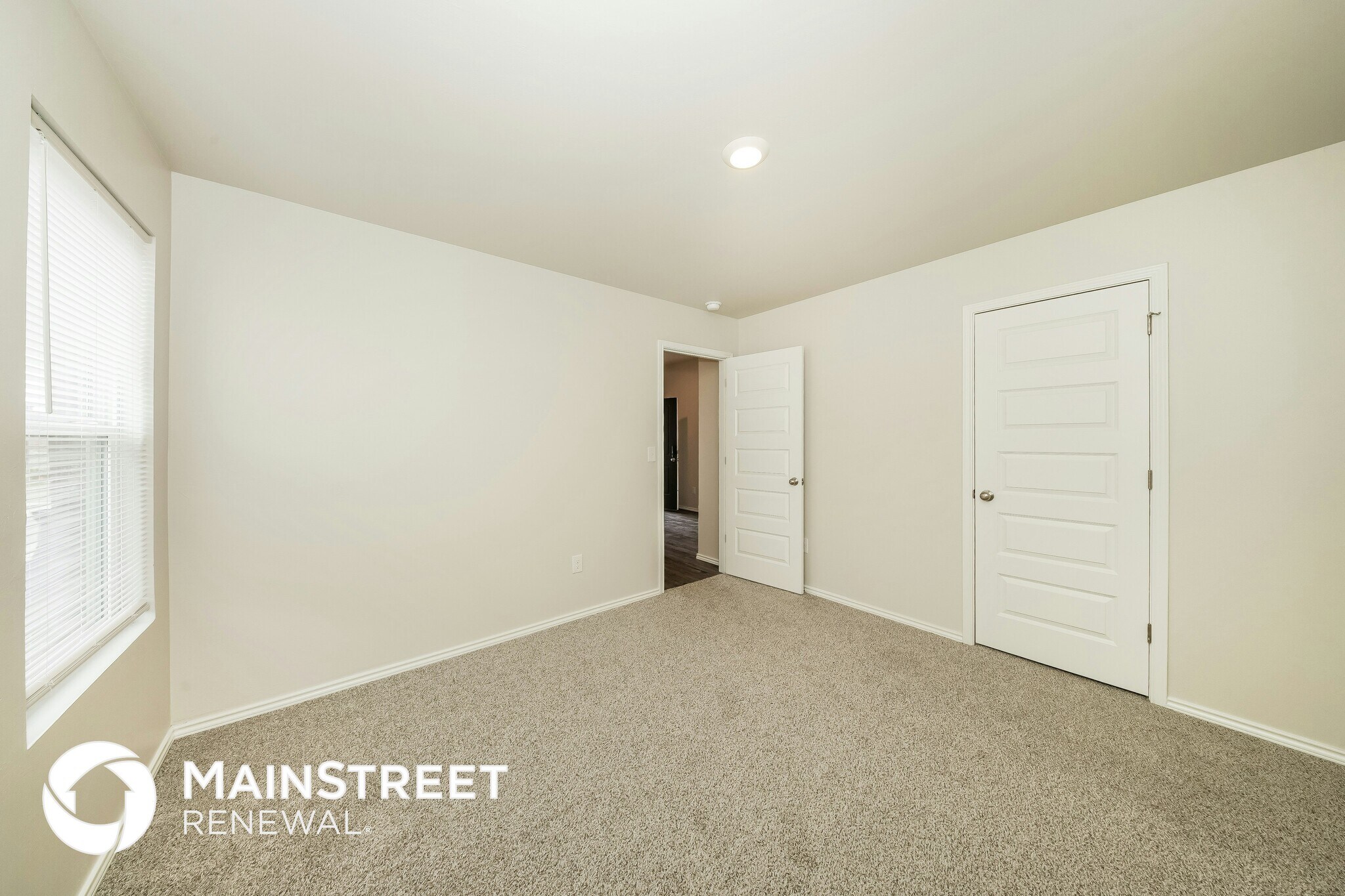 Building Photo - 9513 Laredo Ln