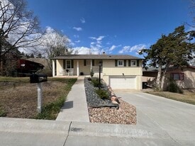 Building Photo - 1228 Saint Andrew St