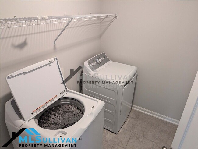 Building Photo - 4020 Whitney Peak Dr