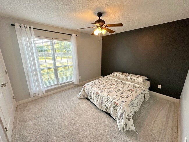 Building Photo - Your New Home Awaits: Stunning Rental Property in Branch Pt Subdivision, Valdosta, GA!