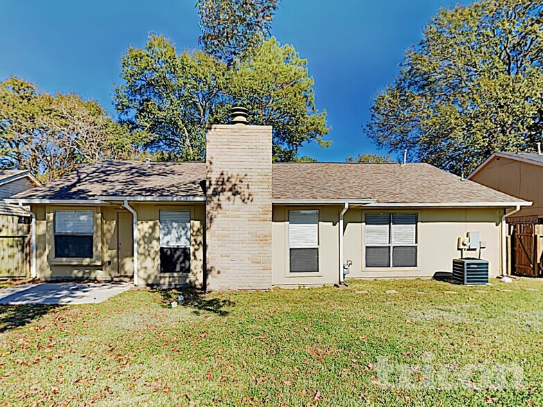 Building Photo - 24107 Lone Elm Dr