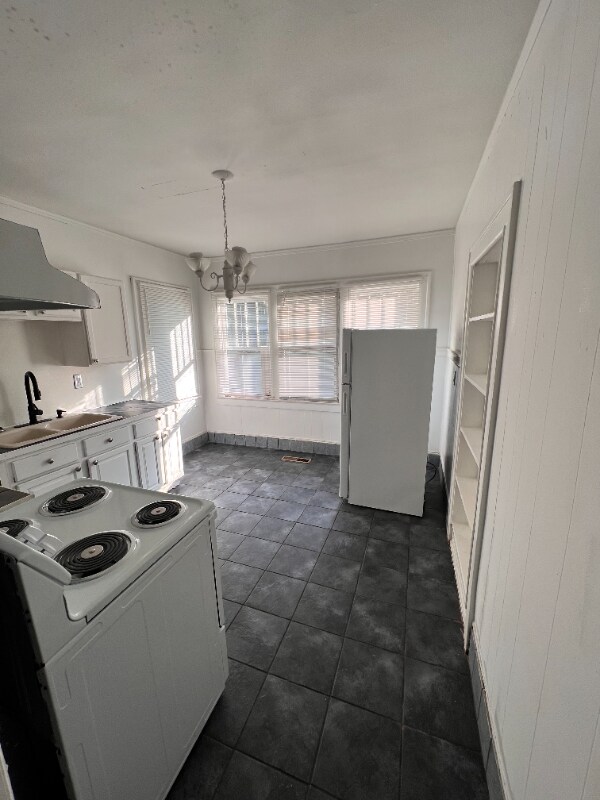 Building Photo - 529 Fulton Ave SW