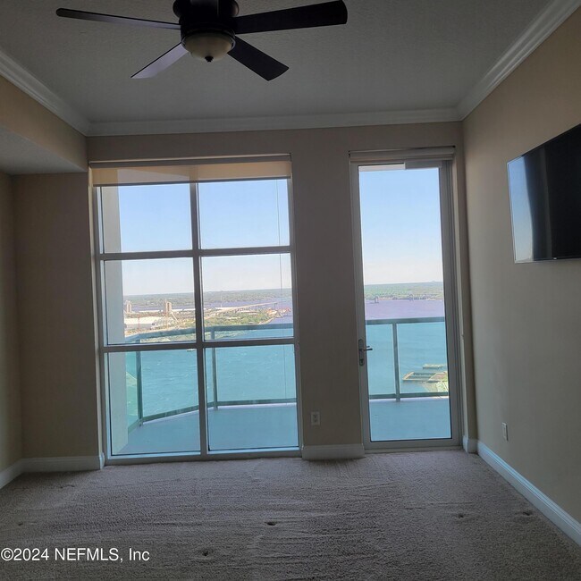 Building Photo - 1431 Riverplace Blvd