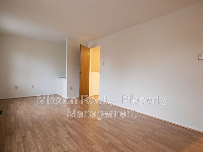 Building Photo - 9324 Gildenfield Ct