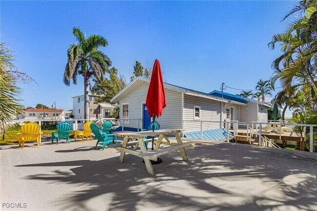 Building Photo - 135 Delmar Ave