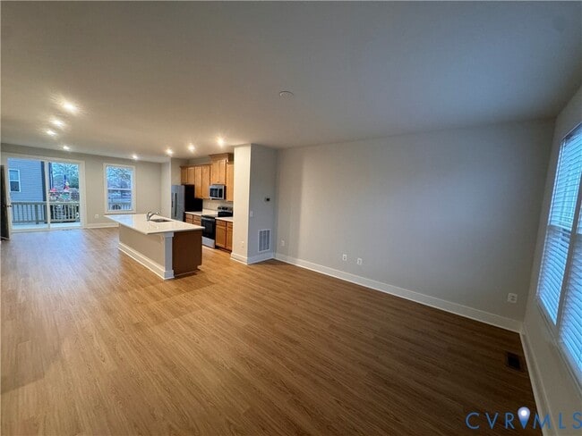 Building Photo - 10175 Blue Wing Ln