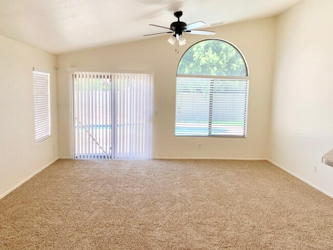 Building Photo - 16423 N 39th St