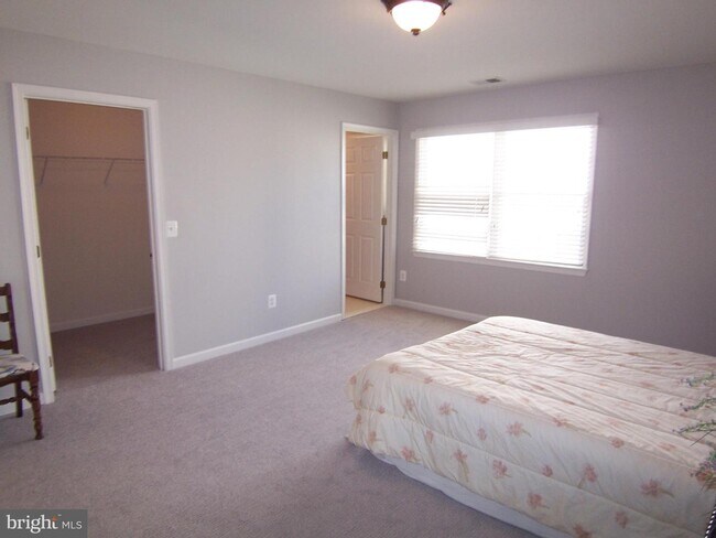 Building Photo - 12271 Harbor Town Cir