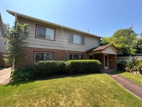 Building Photo - 2247 Branard St