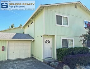 Building Photo - Fully equipped 2 bd. townhome in a super c...
