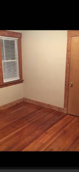 Building Photo - 130 Woodin St