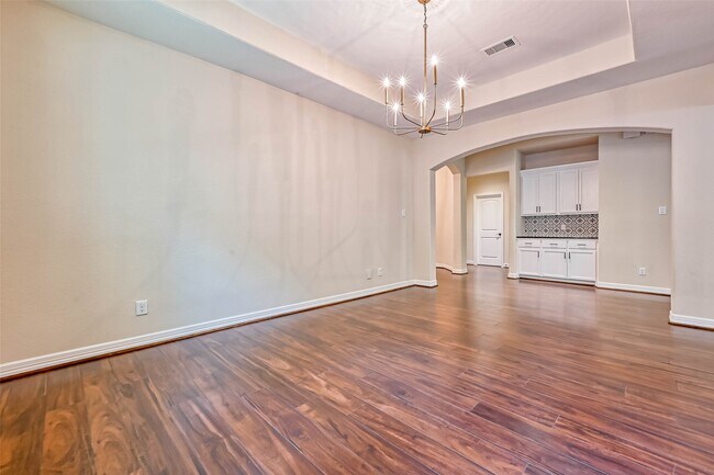 Building Photo - 150 W Heritage Mill Cir