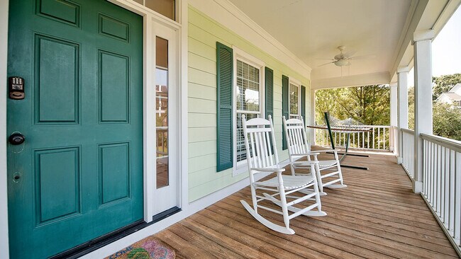 Building Photo - 203 Whiting Ln