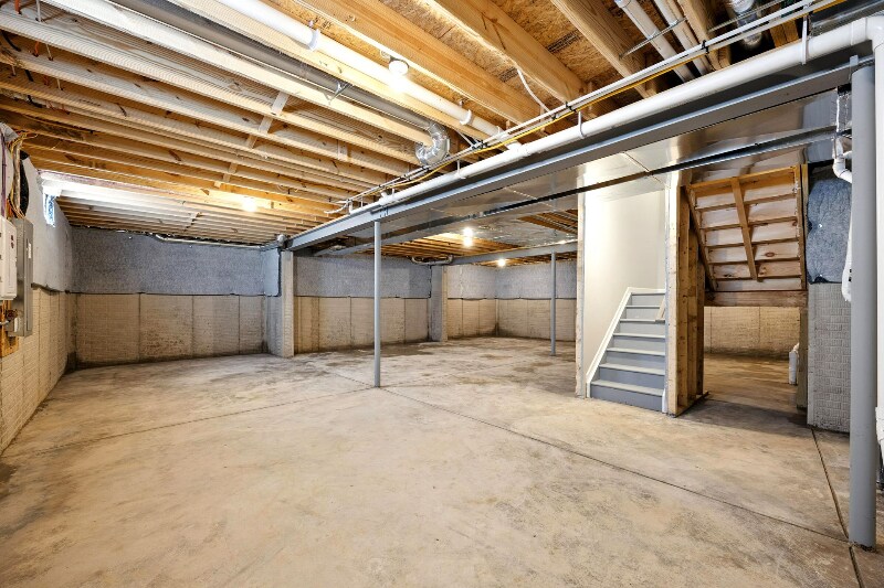 Building Photo - 9440 Windsor Curve