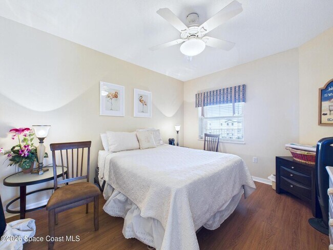 Building Photo - 8951 Lake Dr