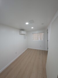 Building Photo - 4404 Stern Ave