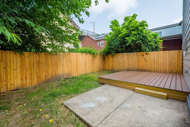 Building Photo - Beautiful 2 bedroom home in Rankin available May 1!