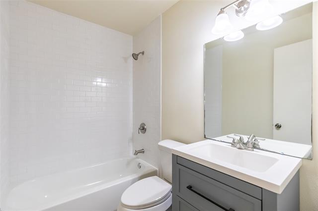 Building Photo - 3249 S 13th St