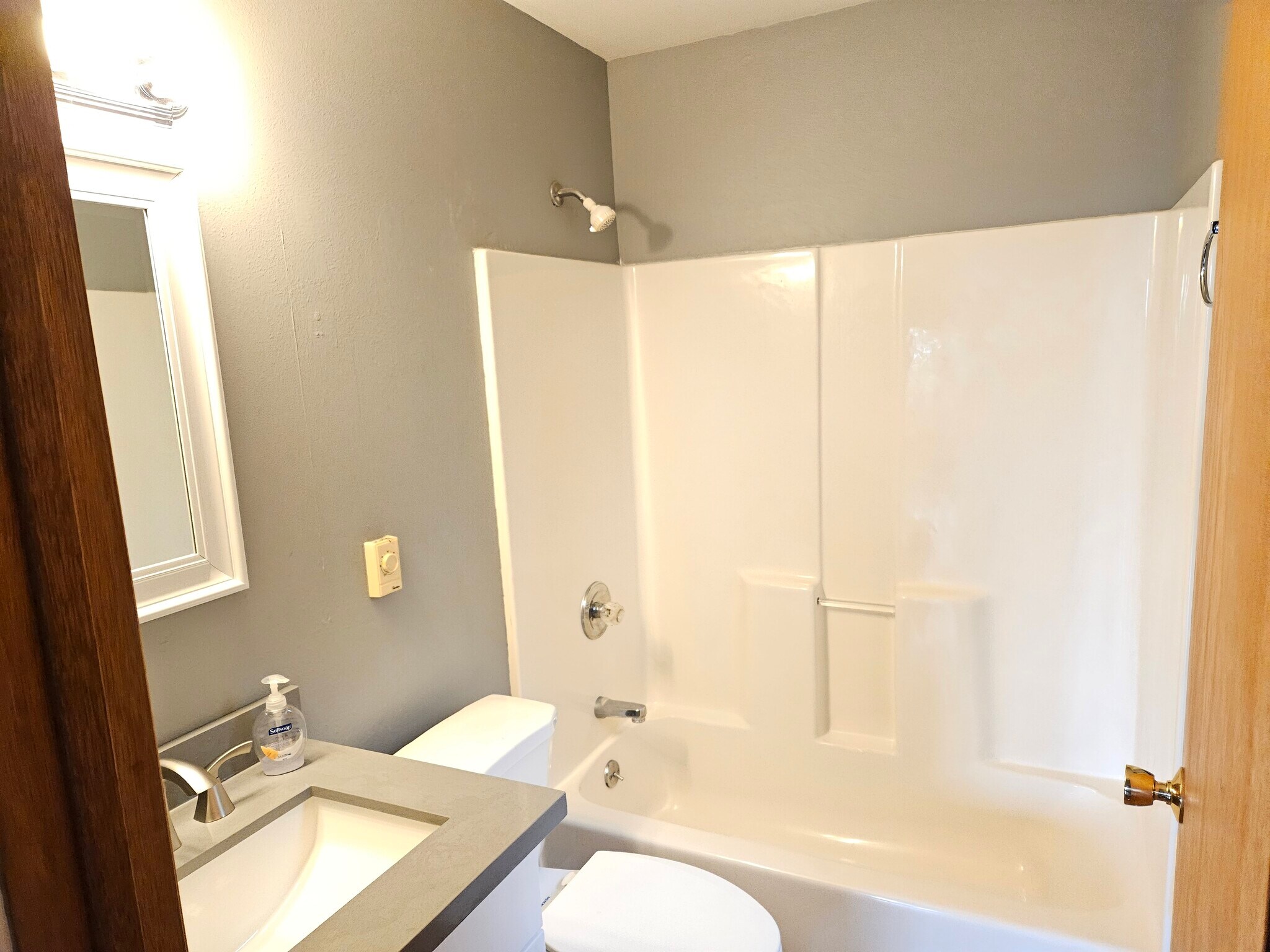 Building Photo - 60 East Falls Place