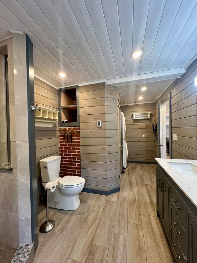 Building Photo - Updated 1920 Farmhouse - Many Special Feat...