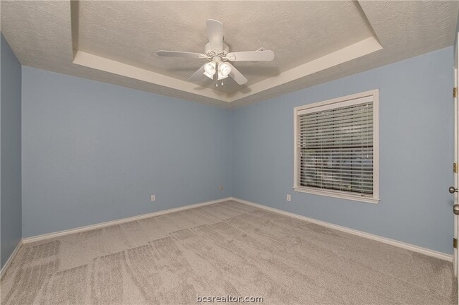 Building Photo - 2905 Aztec Ct