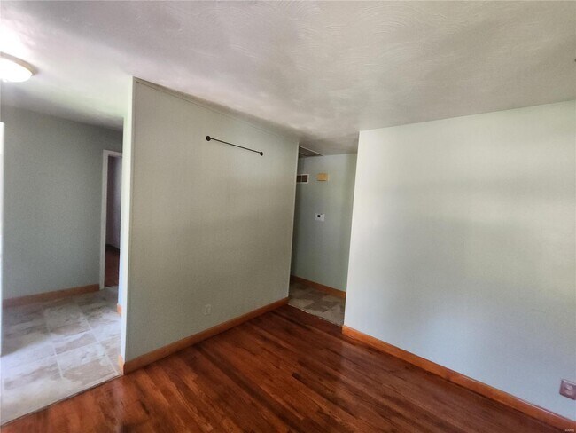 Building Photo - 2332 Viminal Ct