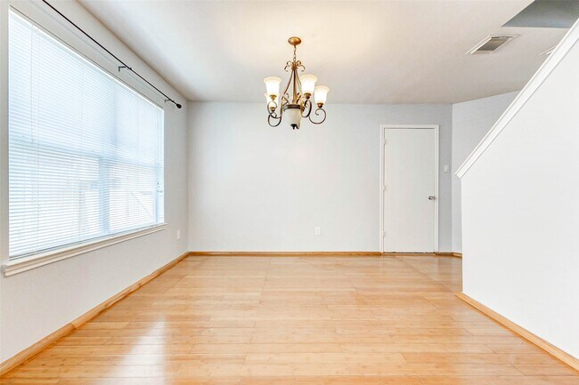 Building Photo - 4722 Windy Cypress Ct