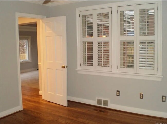 Building Photo - Beautifully Renovated 4bdrm/2.5bth Tri-Level Home Located on a Large Lot in Henrico County!!