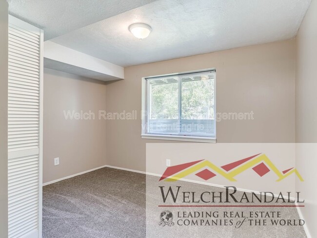 Building Photo - 1124 E 1000 N