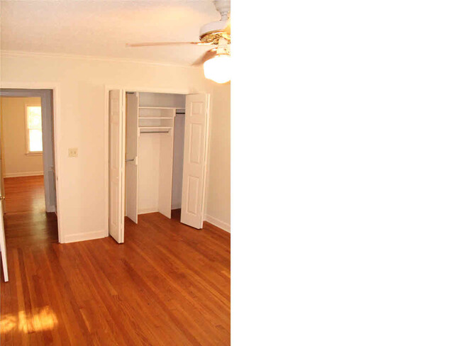 Building Photo - 2153 Southwood Rd