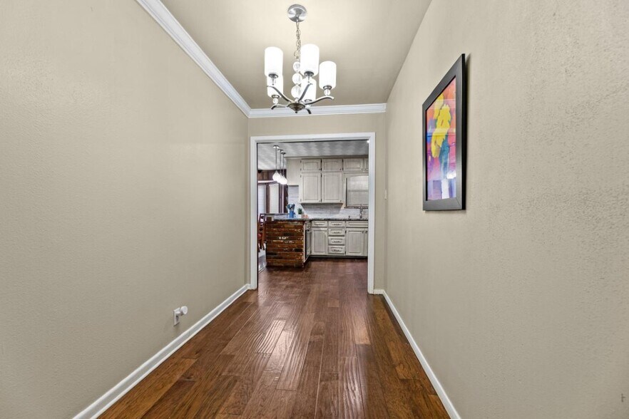 Building Photo - Charming Fort Worth Home with a Spacious B...