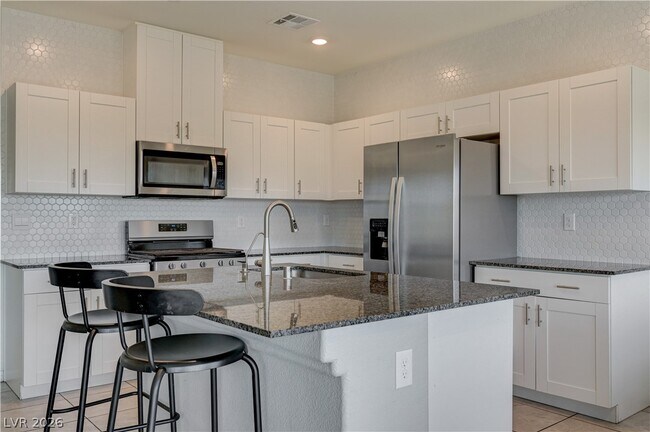Building Photo - 386 Larksong Ave